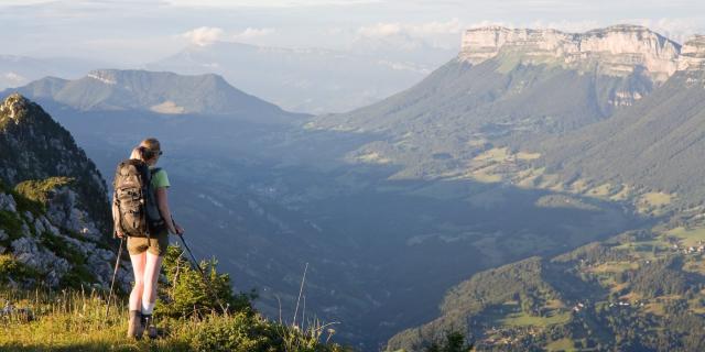 Randonneuse Au Grand Som, Vue Sur Le Granier