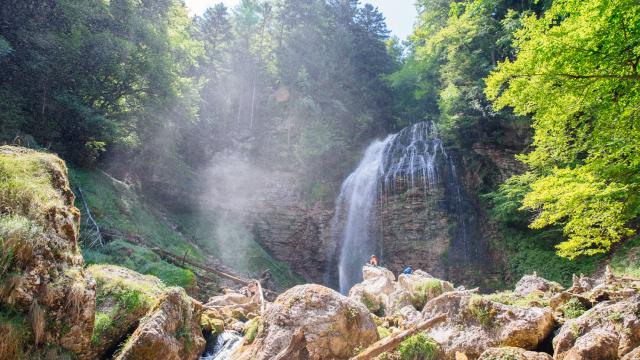 Cirque De Saint Même