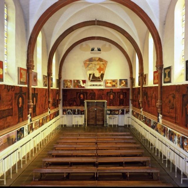 Eglise St Hugues Interieur Hiver