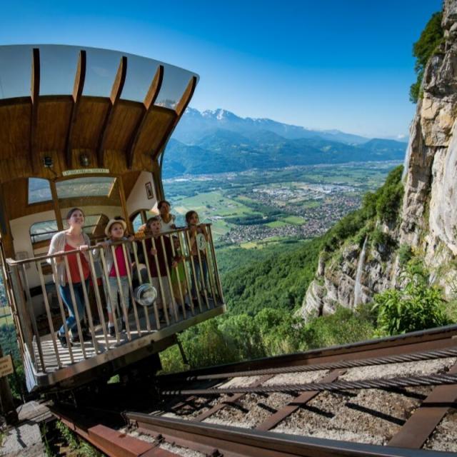 Funiculaire Du Touvet, Montée