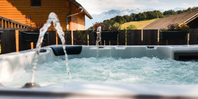 Jacuzzi au chalet Les Buissons Fleuris à St Hilaire du Touvet