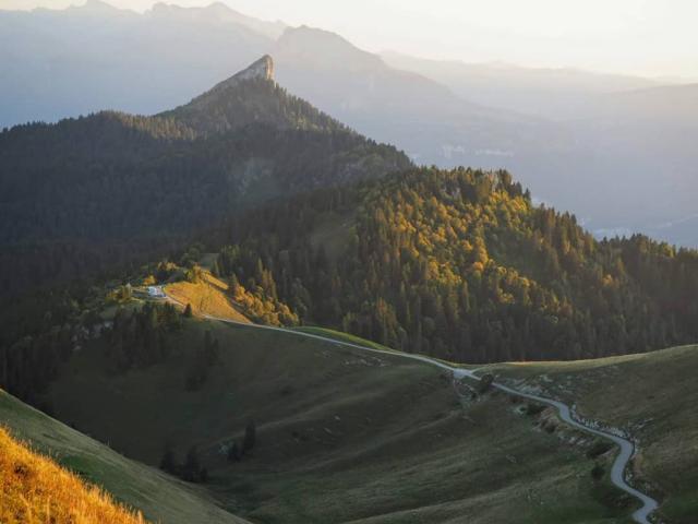 La Pinéa depuis le Charmant Som