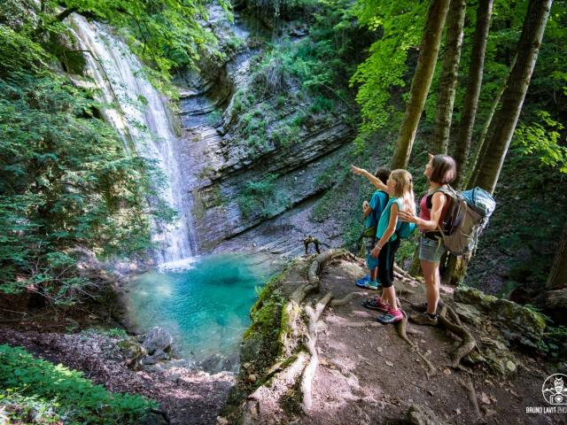 Cascade Alloix Famille