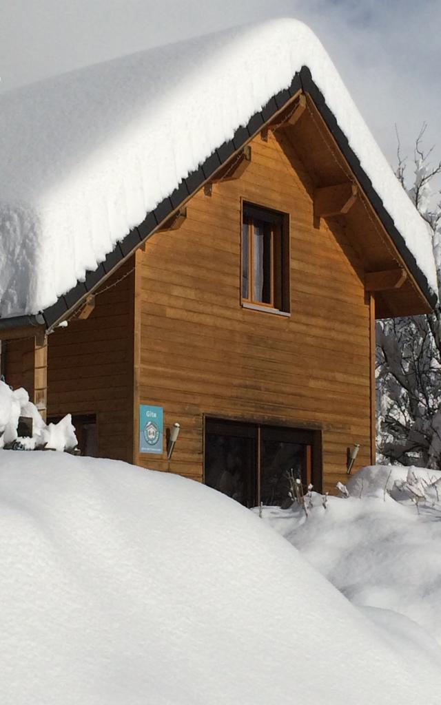 Chalet Lilas Exterieur Sous La Neige