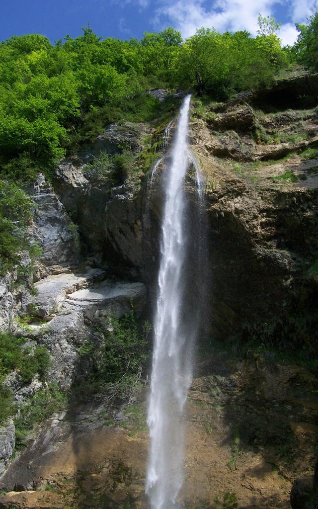 Cascade De Couz Saint Cassin