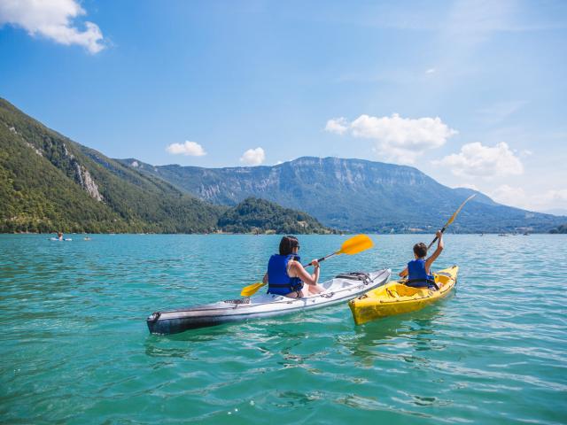 Kayak Lac Aiguebelette Chartreuse Tourisme Agence Les Conteurs