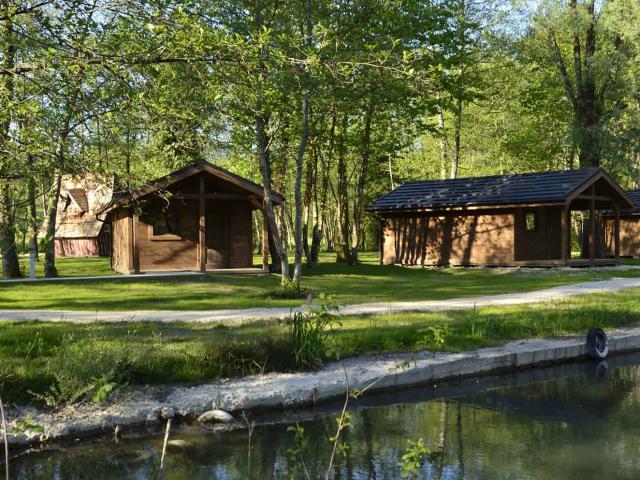 Cabane Bord De Leau Lodges Du Lac Bd