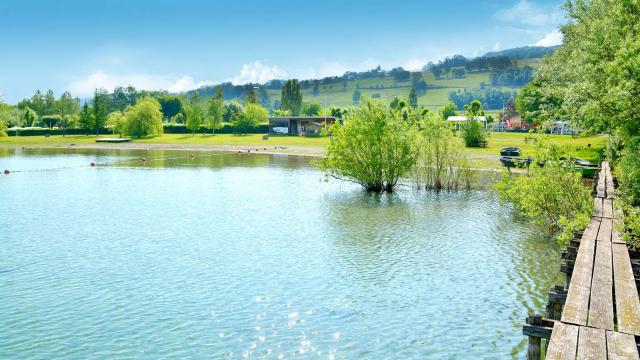 Camping Detente Et Clapotis Lac Paladru Bord Lac