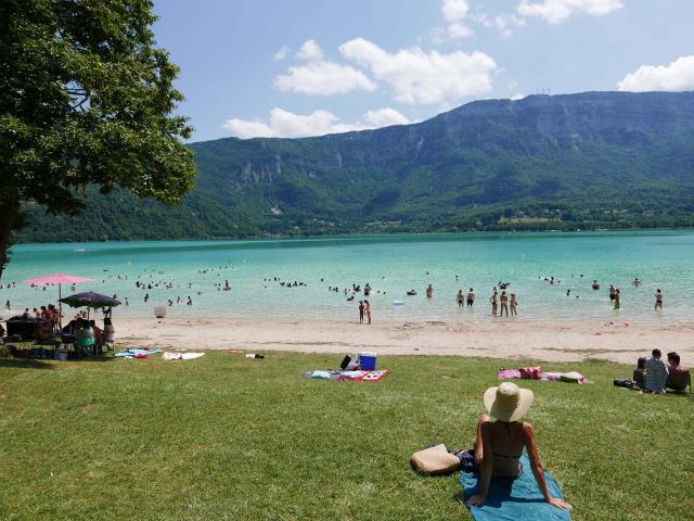 Camping Huttopia Lac Aiguebelette Plage