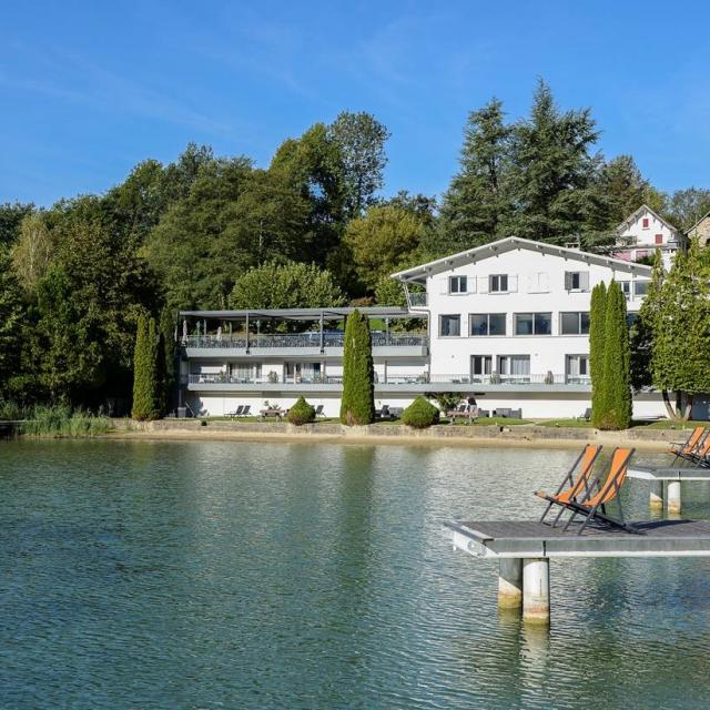 Hotel Novalaise Plage Vue Depuis Lac