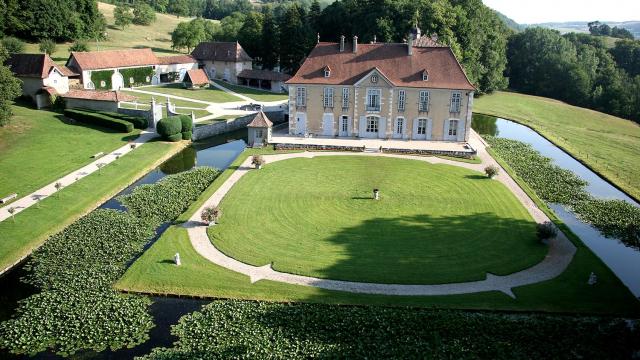 Chateau De Longpra Vu Du Ciel2