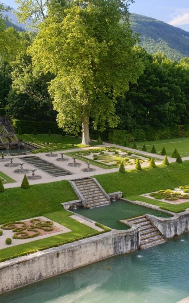 Escalier d'eau des jardins - Chateau du Touvet