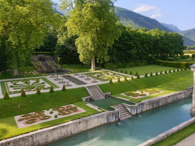 Escalier d'eau des jardins - Chateau du Touvet