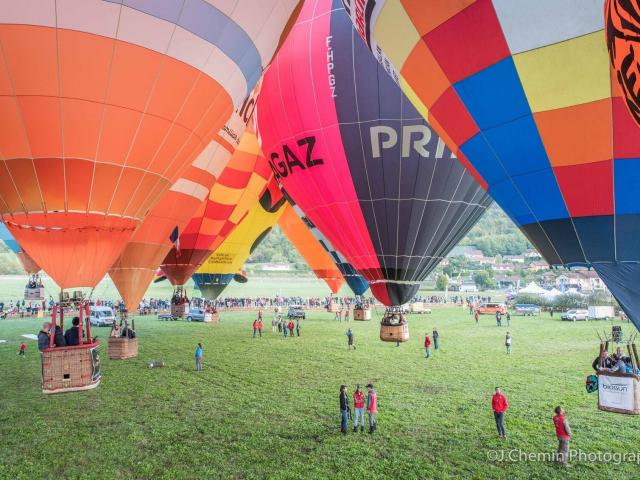 Icare Ballons : décollage des montgolfières