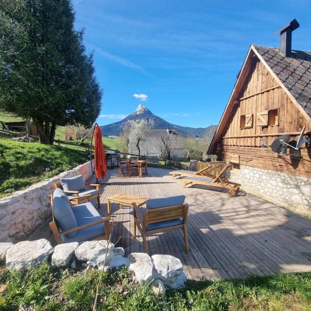 Terrasse du gîte Le Mazeau