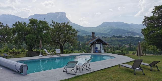 Gite avec piscine Le Haut Des Vignes à Les Marches